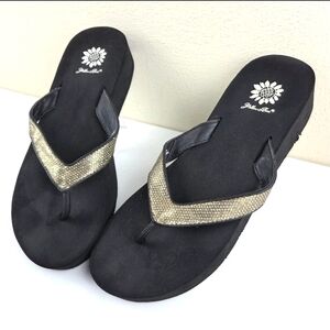 Yellow Box Women's Black and Gold Sandals‎ Size 11